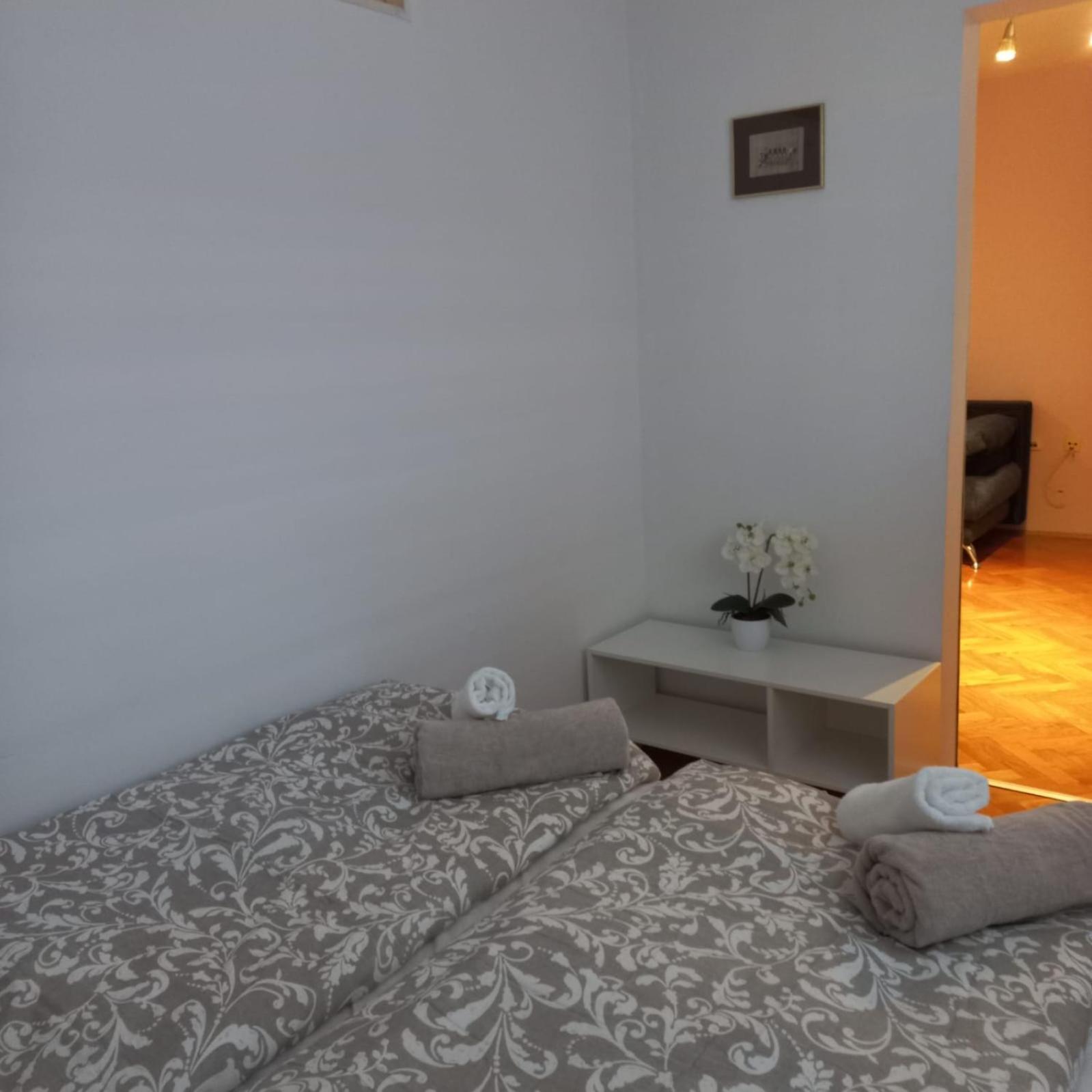 Apartment Blue Moon Ljubljana Ngoại thất bức ảnh