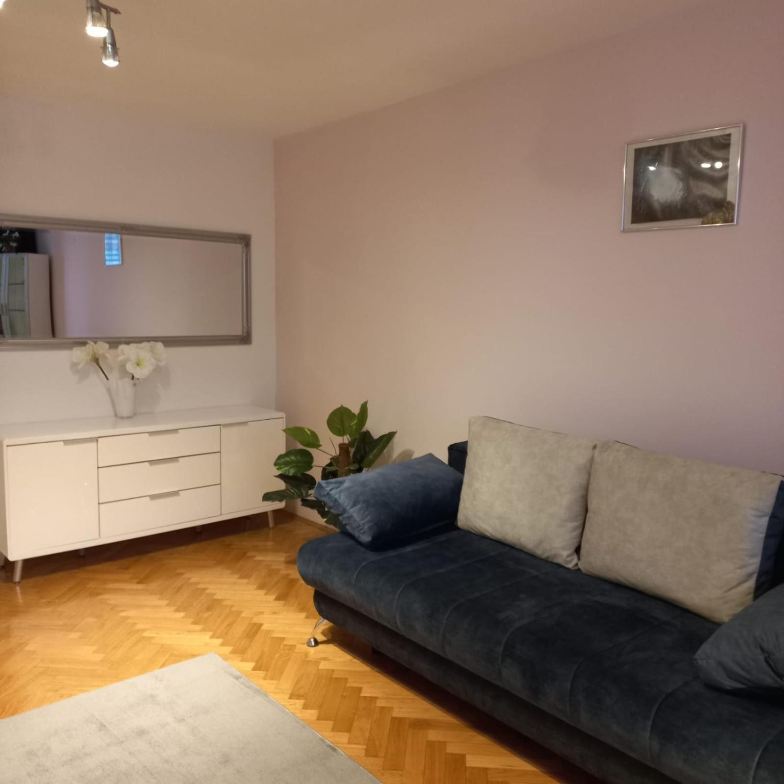 Apartment Blue Moon Ljubljana Ngoại thất bức ảnh
